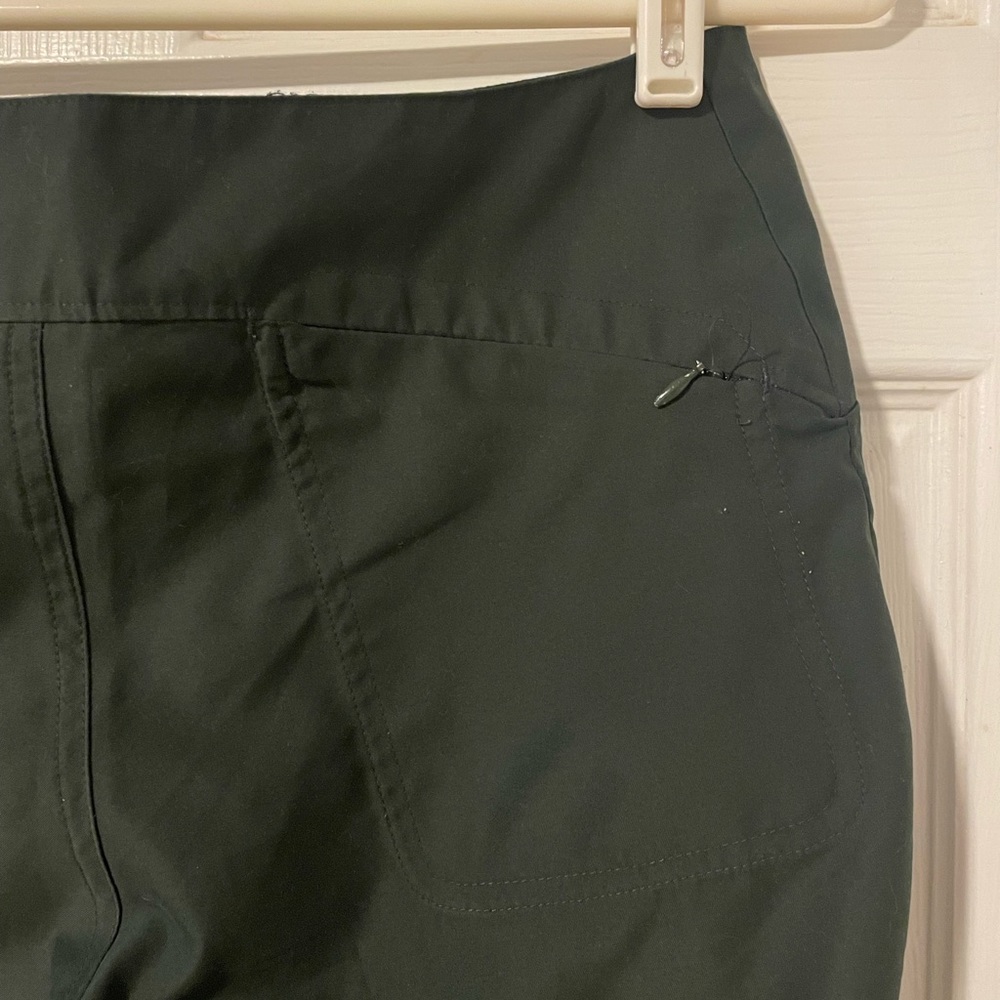 Patagonia army green capris - Picture 5 of 7